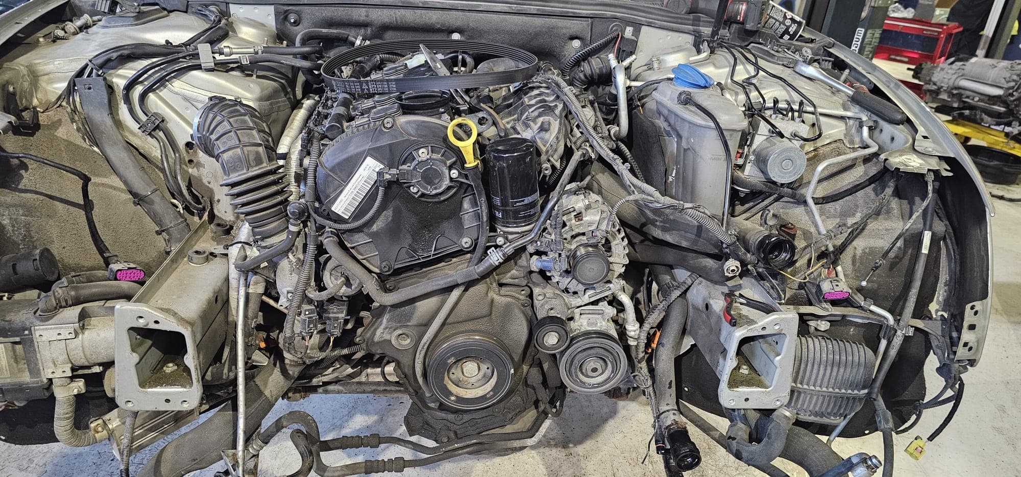 Audi A5 2016 2.0TFSI jakoketjun remontti 2